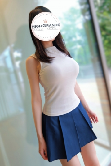 白川すずらん(26)