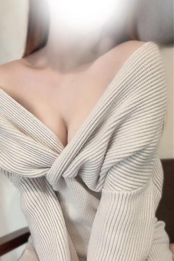 高崎 ここな(25)