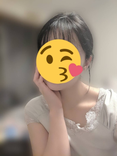 篠原あみ(22)