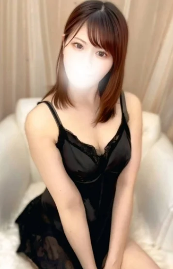 月乃あやか(24)