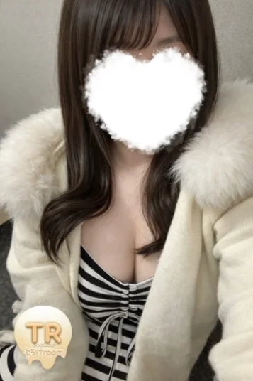 えみり(23)