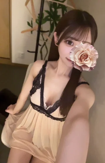 有村なる(20)