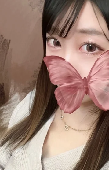 望月りあ(23)