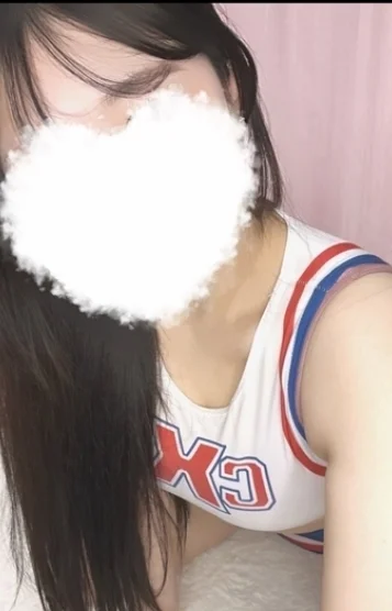 みいさ(22)