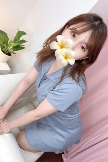 まな(24)