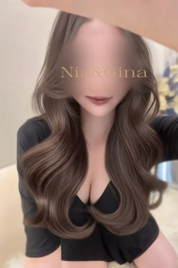 れいな(26)