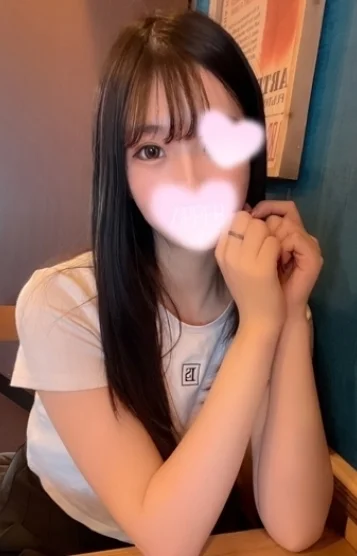 久世ひろみ(22)