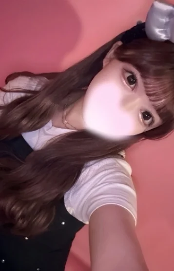 南なつ(23)