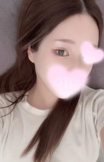 村上なみ(25)
