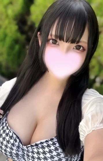 栗山りあな(20)