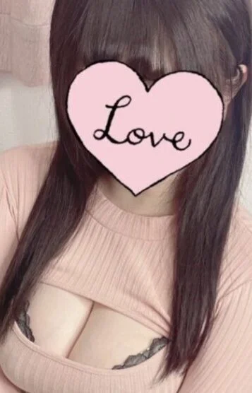 桃瀬めぐみ(23)
