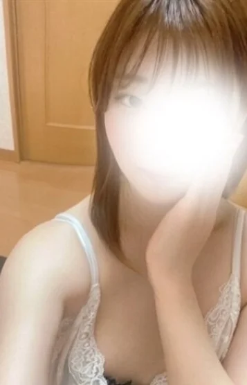 あや(20)