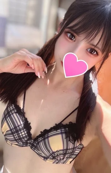 リノア(24)