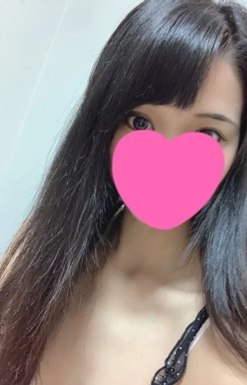 カヲル(25)