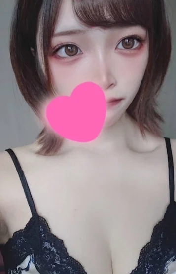 カリナ(22)