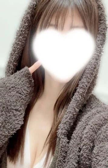 永瀬なぎ(30)