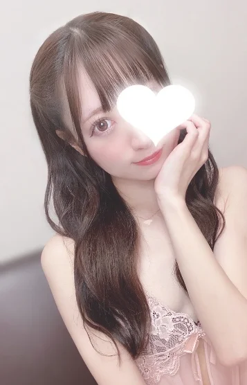 白浜もか(23)