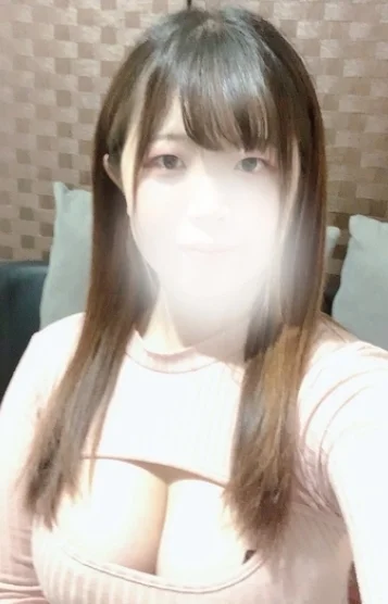 椿めい(23)