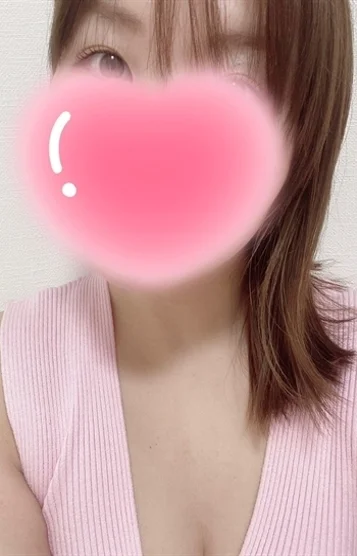 三上あいな(27)