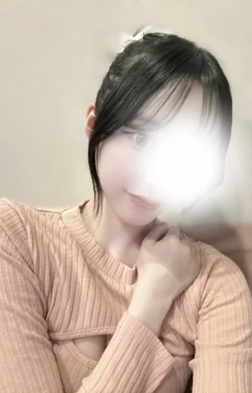 白石さな(22)