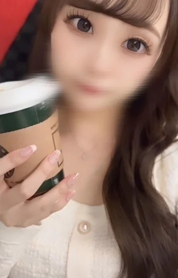 成宮ゆり(22)