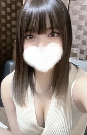 桜木ひな(21)