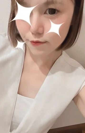あや(32)