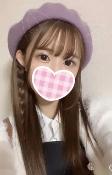 すず(24)