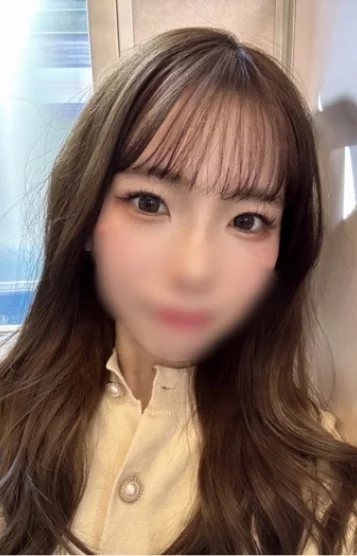 ゆか(23)