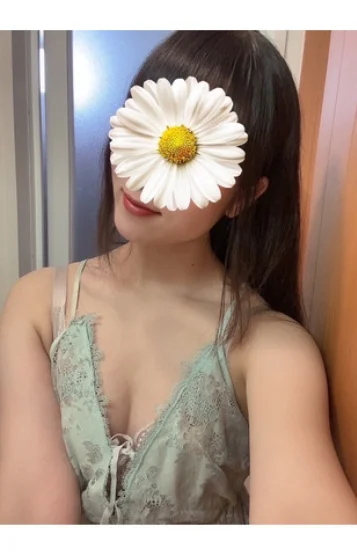 望月りん(27)