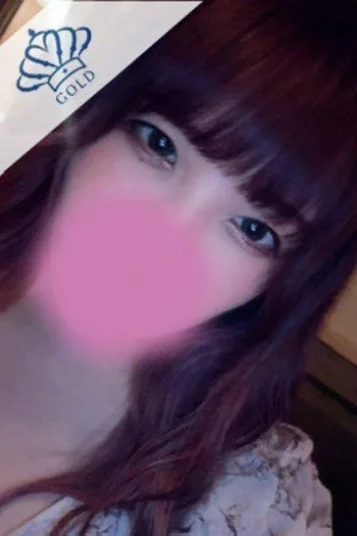 れい(26)