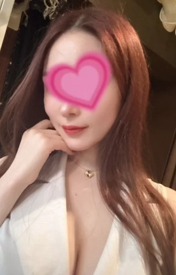 美月(26)