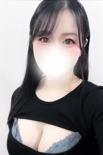 倉持きさき(24)