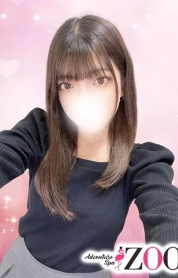 長谷川まなさ(24)