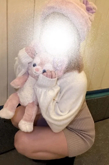 小松あやな(21)
