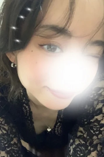 愛須まなみ(25)