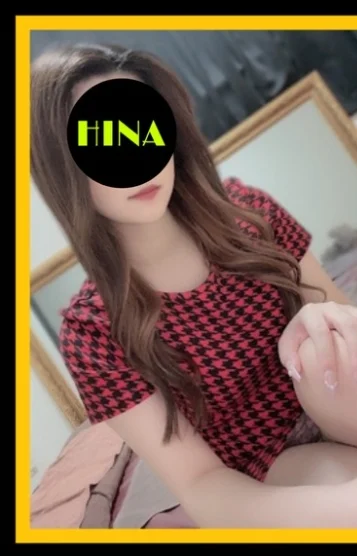 御坂ひな(22)