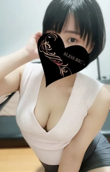 あすな(24)