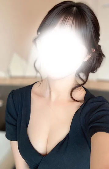 ひな(23)