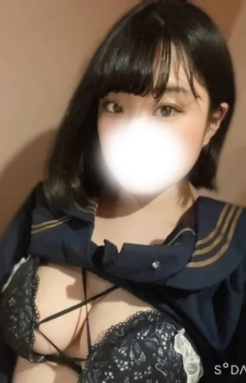 香山ねむり(22)