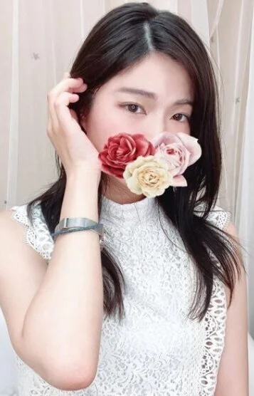 水月さい(23)