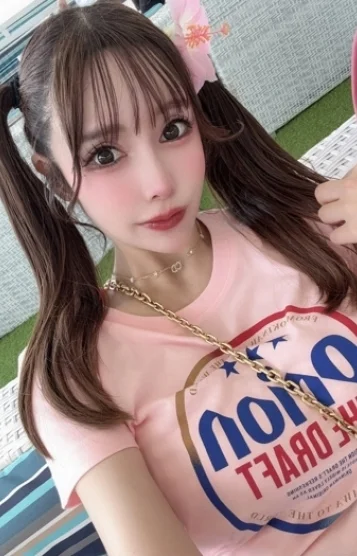 夢野れな(24)