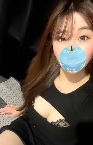 登坂りり(23)
