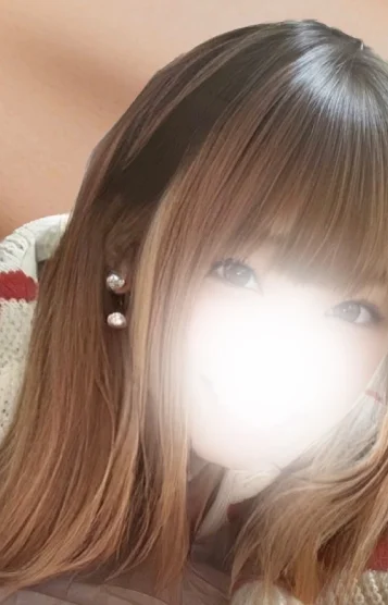 愛川めい(24)