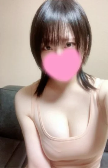 栗山 よしの(32)
