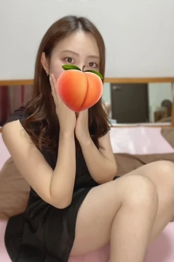 瀬戸ももか(24)