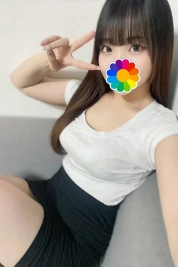 神崎ゆず(22)