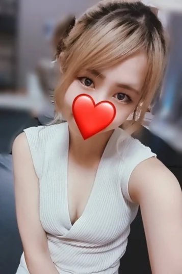 愛瀬ちさ(19)