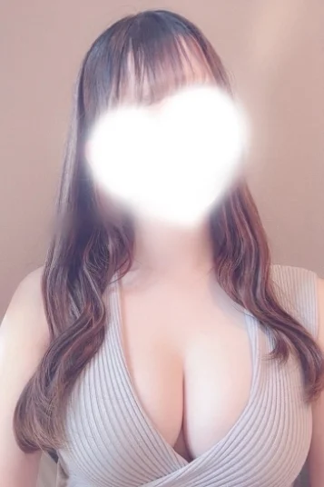 白石りな(23)