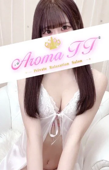 美々野くるみ(22)